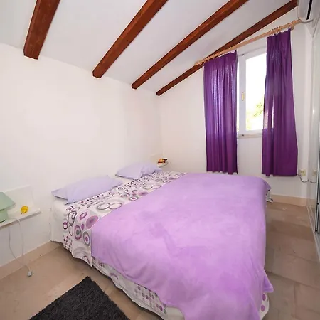 Lastavica Apartment Orebic